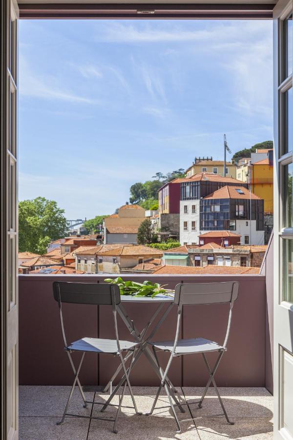 Hotel Timbre Virtudes OOporto Exterior foto View from the balcony of a typical apartment