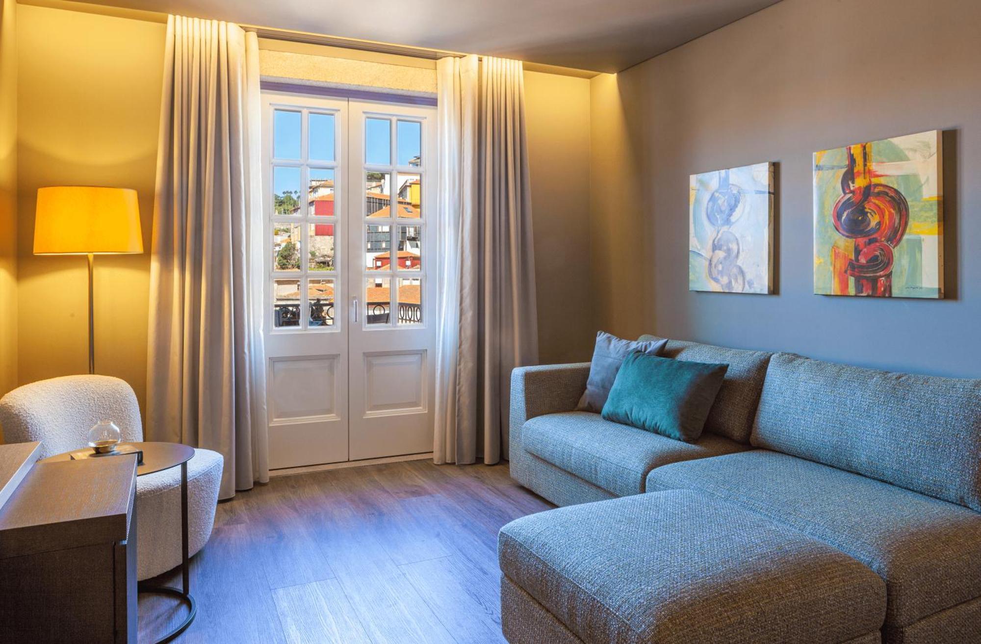 Hotel Timbre Virtudes OOporto Exterior foto A living room at the hotel