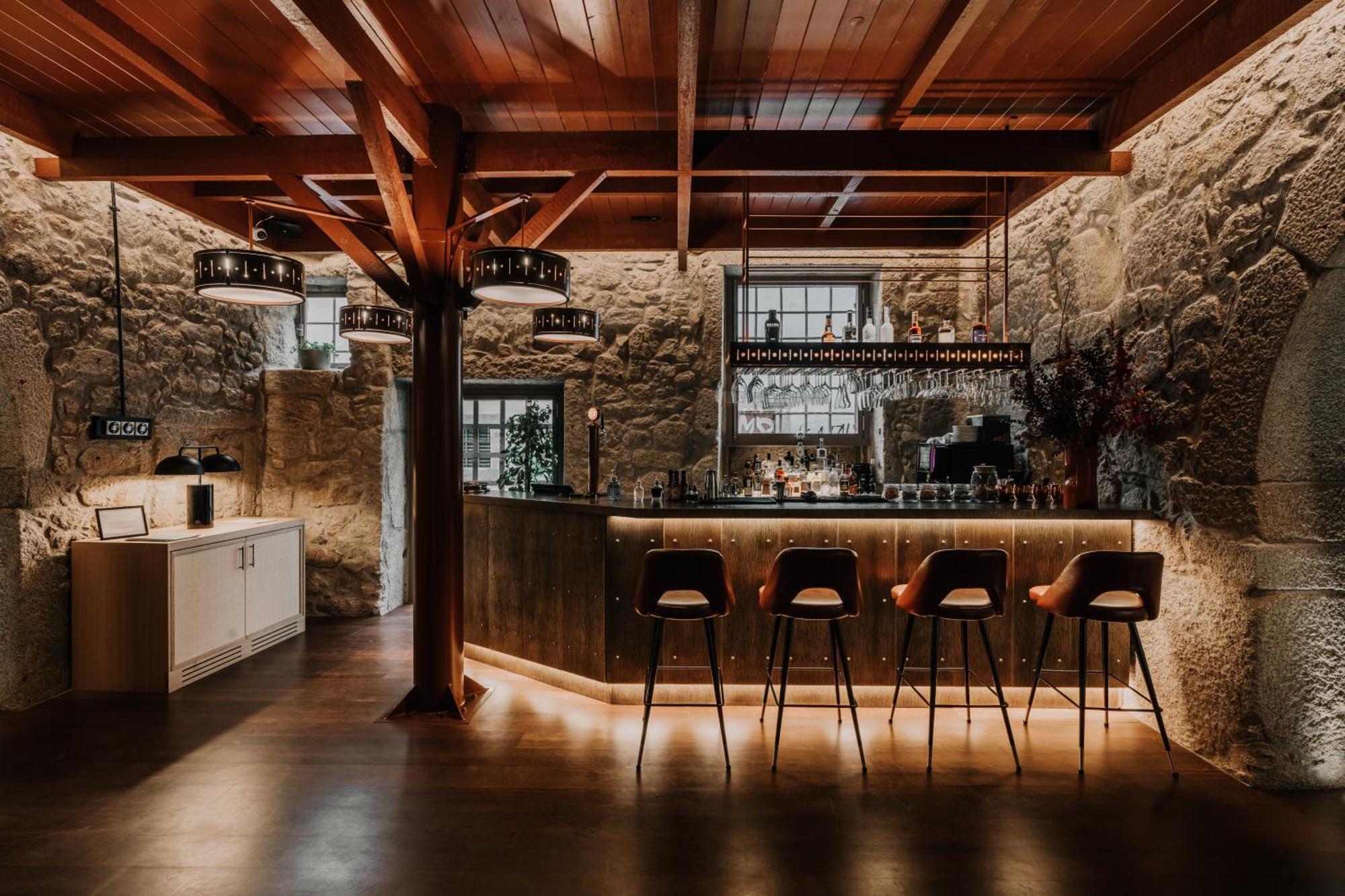 Hotel Timbre Virtudes OOporto Exterior foto The bar at the restaurant